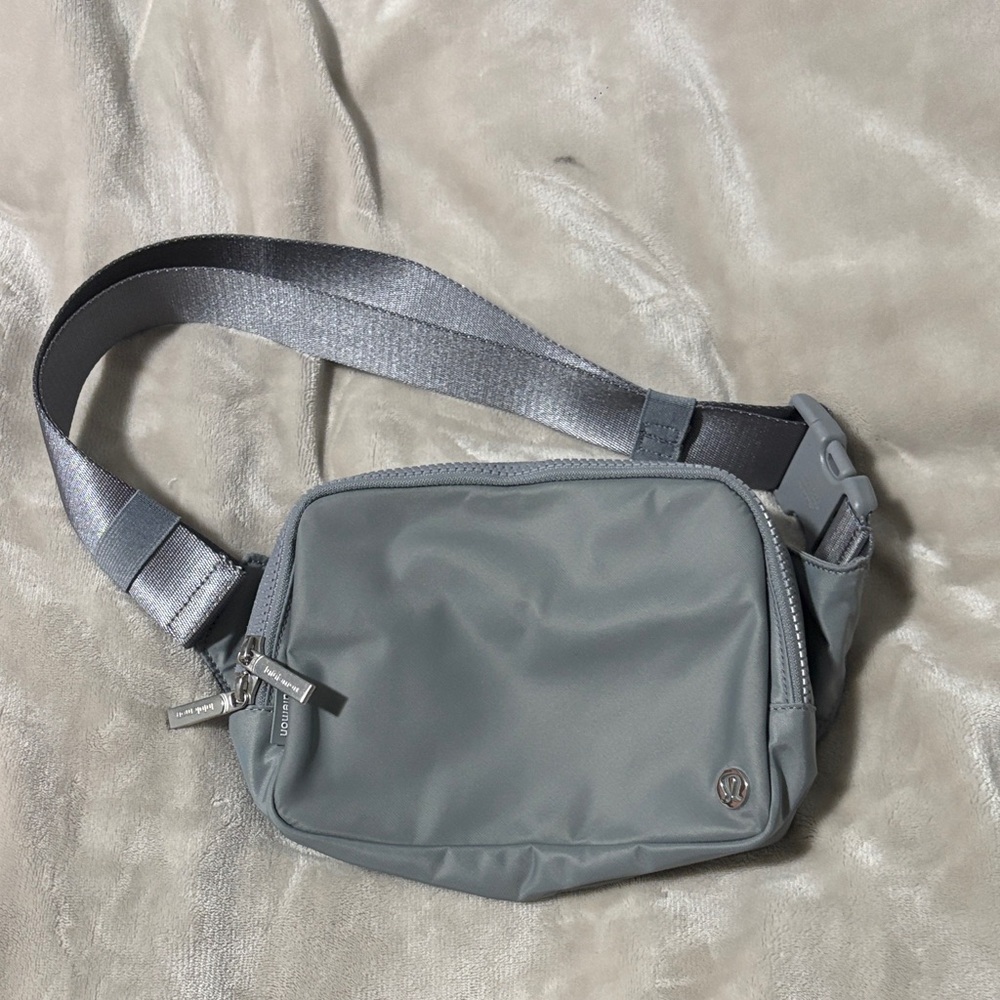 Lululemon belt bag
